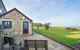 Finest Retreats - Sea Views Cottage
