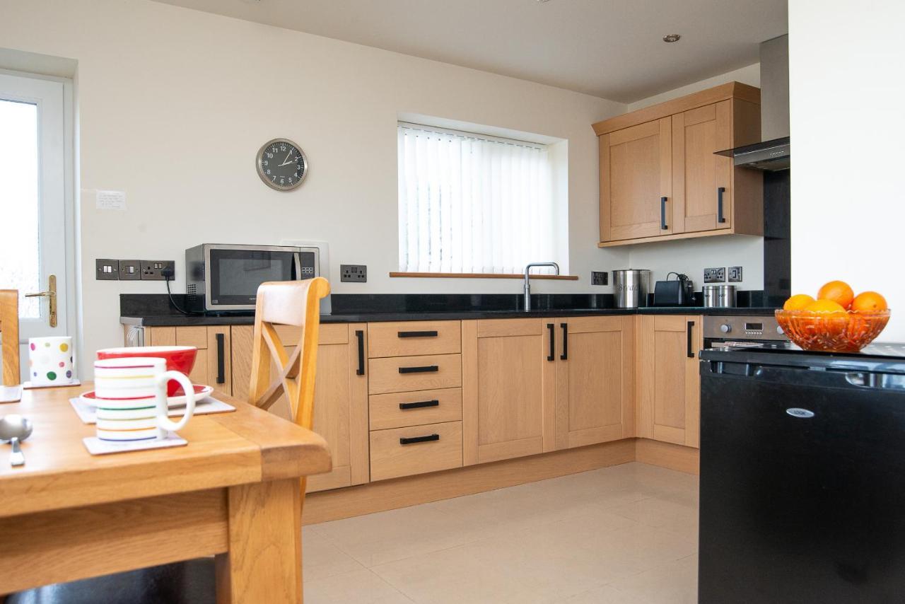 Finest Retreats - Sea Views Cottage Prestatyn Exterior photo