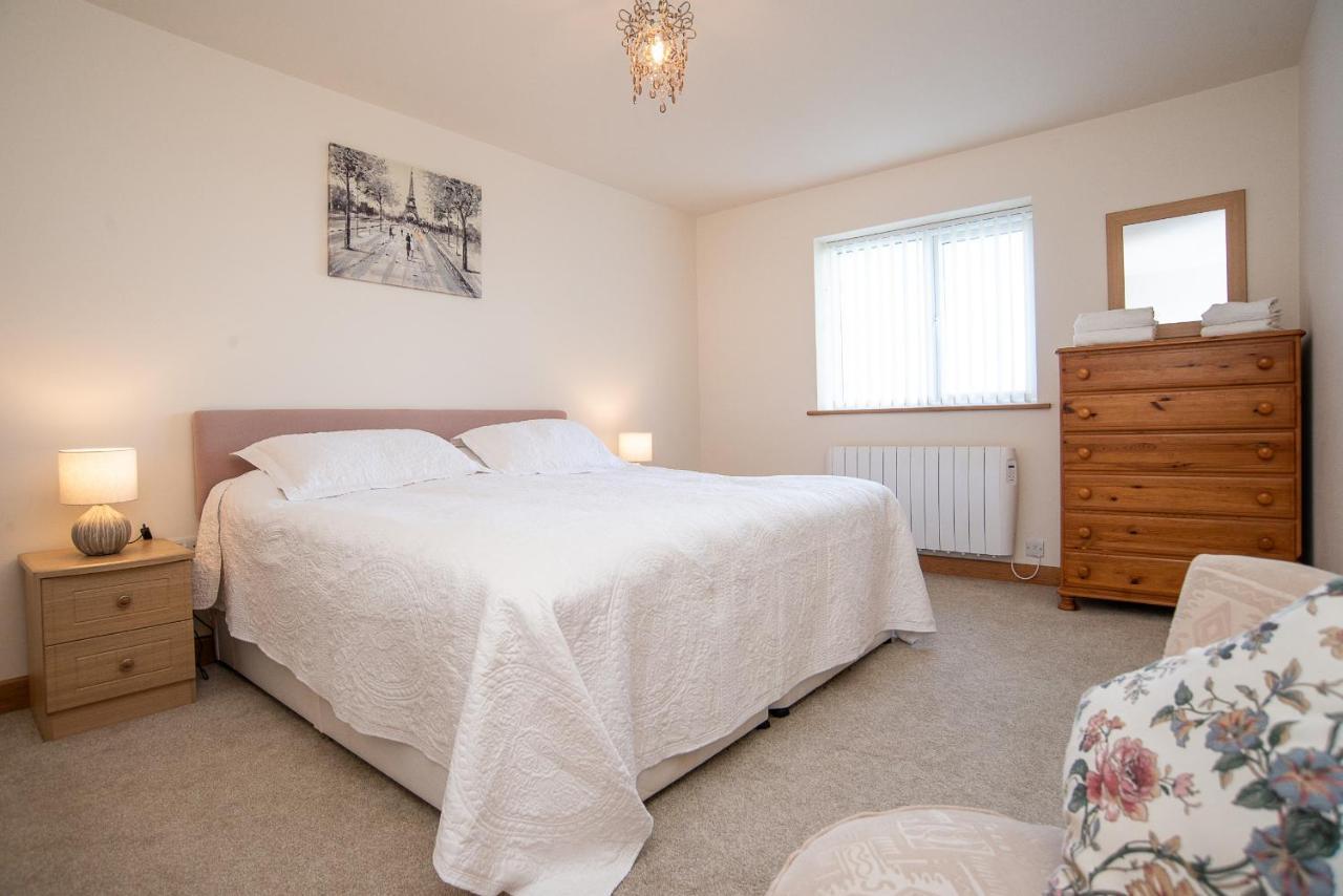 Finest Retreats - Sea Views Cottage Prestatyn Exterior photo