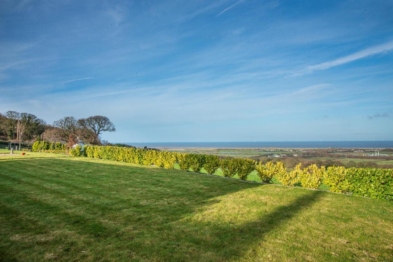 Finest Retreats - Sea Views Cottage Prestatyn Exterior photo