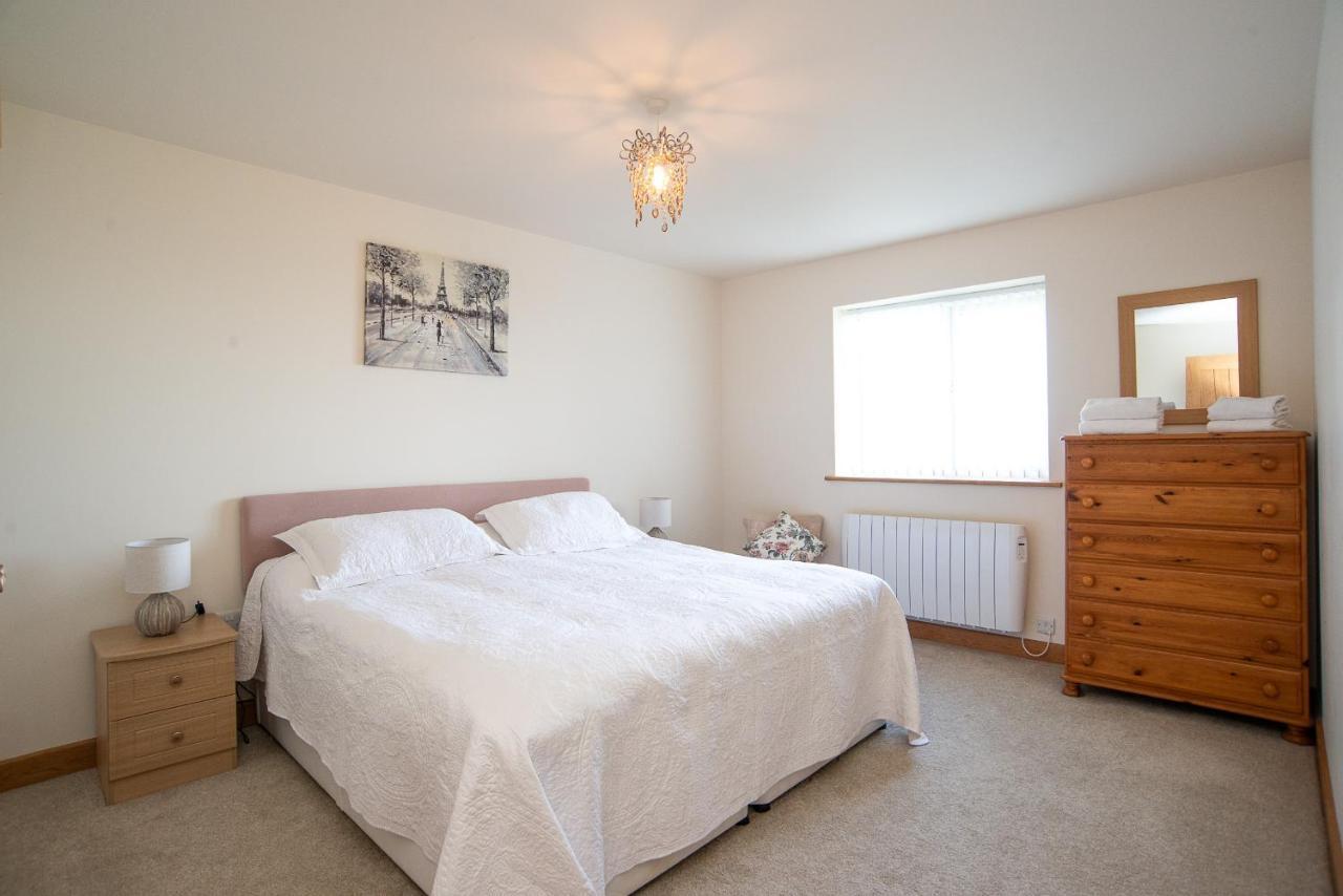 Finest Retreats - Sea Views Cottage Prestatyn Exterior photo